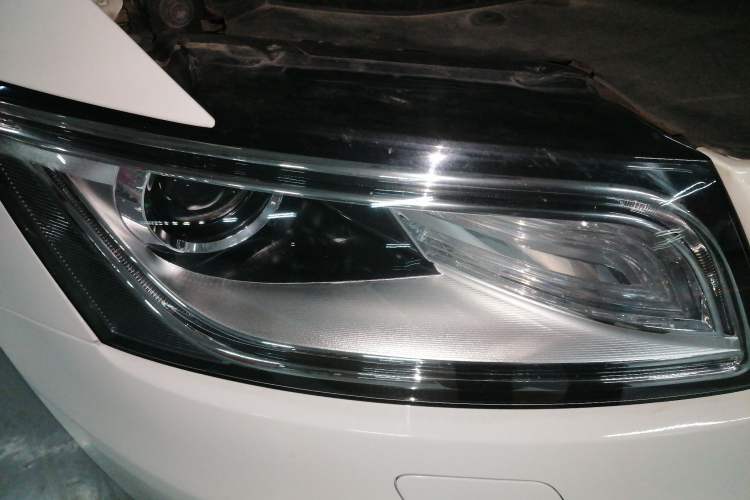 Used Audi Q5 2015 40 TFSI Trendy Edition Right Front Headlight