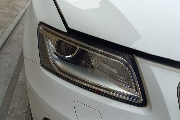 Used Audi Q5 2015 40 TFSI Technology Edition Right Front Headlight