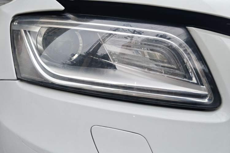 Used Audi Q5 2015 40 TFSI Technology Edition Right Front Headlight