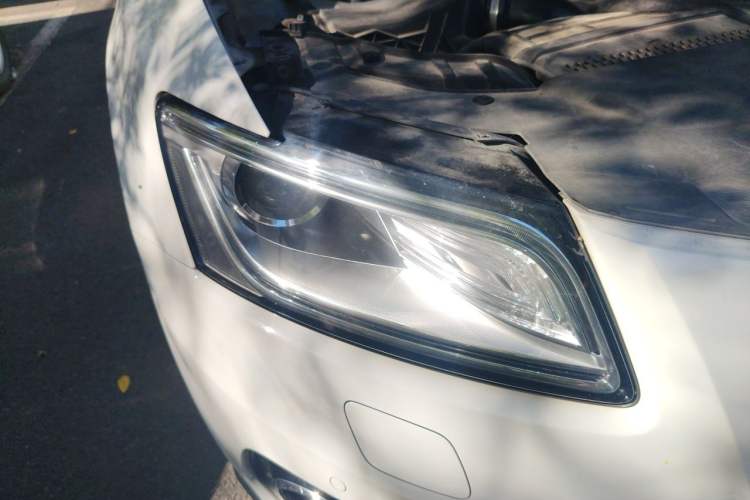 Used Audi Q5 2015 40 TFSI Technology Edition Right Front Headlight