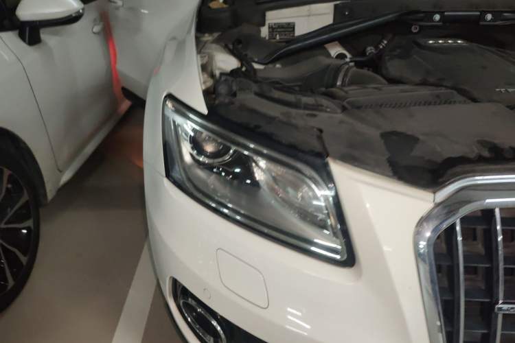 Used Audi Q5 2015 40 TFSI Technology Edition Right Front Headlight