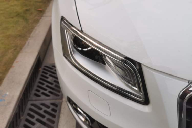 Used Audi Q5 2015 40 TFSI Trendy Edition Right Front Headlight