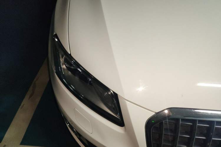 Used Audi Q5 2015 40 TFSI Comfort Model Right Front Headlight