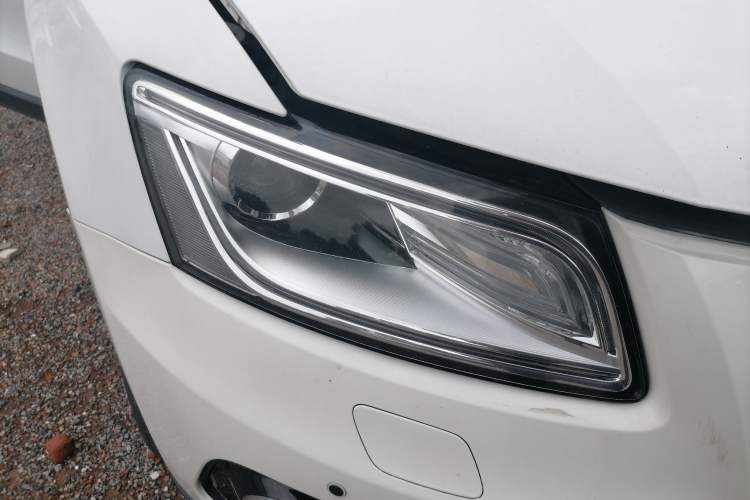 Used Audi Q5 2015 40 TFSI Trendy Edition Right Front Headlight
