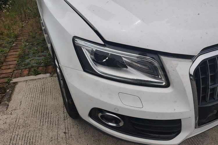 Used Audi Q5 2015 40 TFSI Technology Edition Right Front Headlight