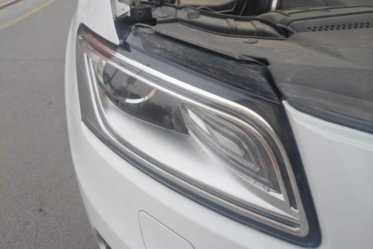 Used Audi Q5 2015 40 TFSI Technology Edition Right Front Headlight