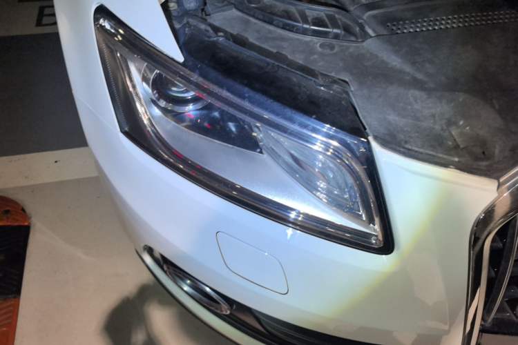 Used Audi Q5 2015 40 TFSI Trendy Edition Right Front Headlight