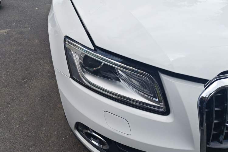 Used Audi Q5 2015 40 TFSI Trendy Edition Right Front Headlight