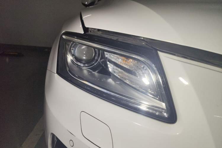 Used Audi Q5 2015 40 TFSI Technology Edition Right Front Headlight