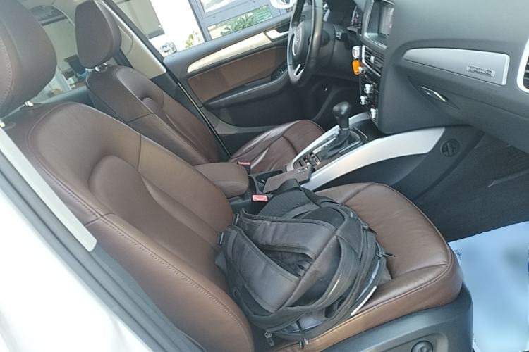 Used Audi Q5 2015 40 TFSI Technology Edition Right Front Seat
