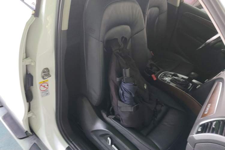 Used Audi Q5 2015 40 TFSI Comfort Model Right Front Seat