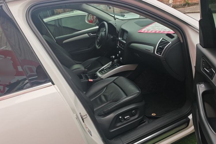 Used Audi Q5 2015 40 TFSI Technology Edition Right Front Seat