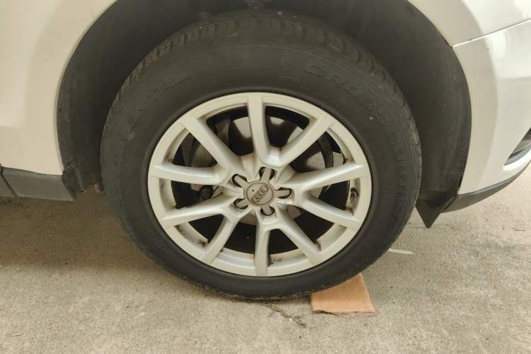 Used Audi Q5 2015 40 TFSI Trendy Edition Right Front Wheel Hub