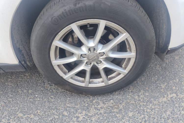 Used Audi Q5 2015 40 TFSI Trendy Edition Right Front Wheel Hub