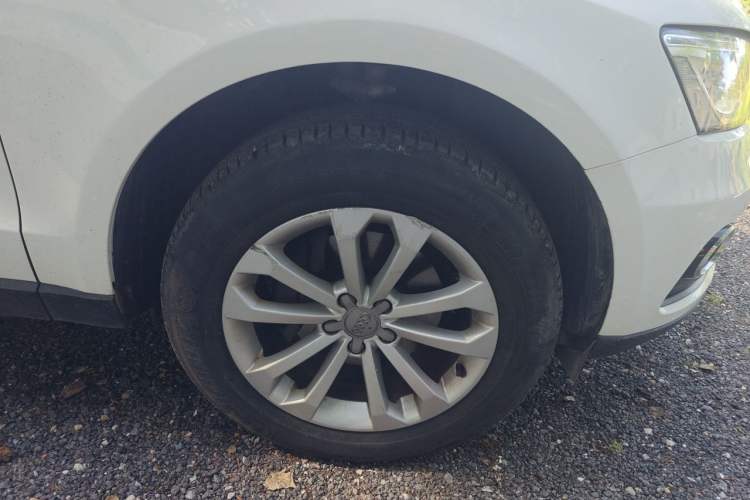 Used Audi Q5 2015 40 TFSI Technology Edition Right Front Wheel Hub