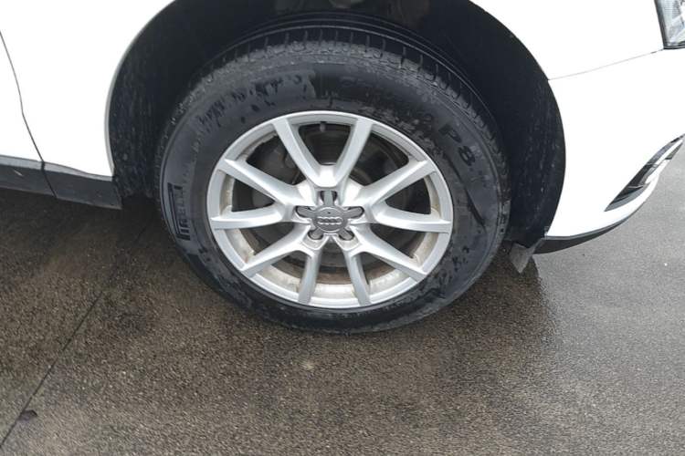 Used Audi Q5 2015 40 TFSI Trendy Edition Right Front Wheel Hub