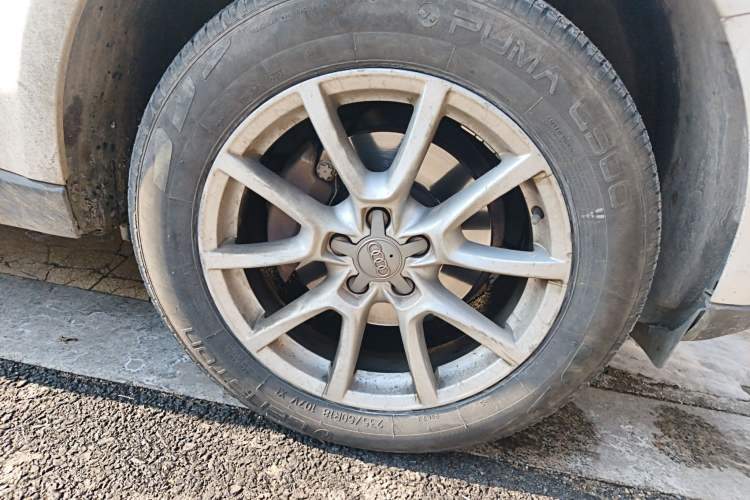 Used Audi Q5 2015 40 TFSI Trendy Edition Right Front Wheel Hub