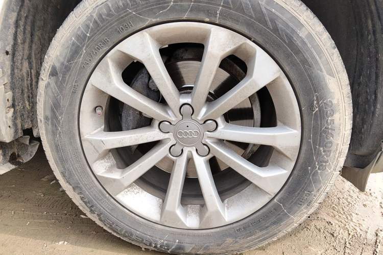 Used Audi Q5 2015 40 TFSI Technology Edition Right Front Wheel Hub