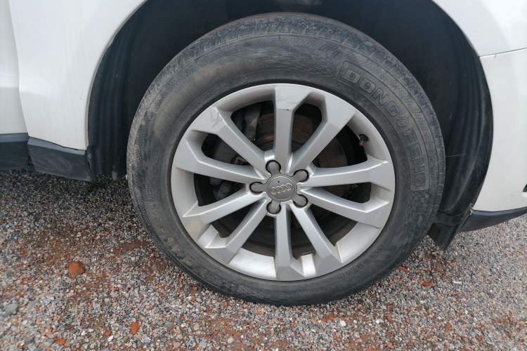 Used Audi Q5 2015 40 TFSI Trendy Edition Right Front Wheel Hub