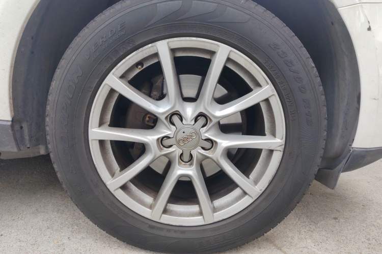 Used Audi Q5 2015 40 TFSI Trendy Edition Right Front Wheel Hub