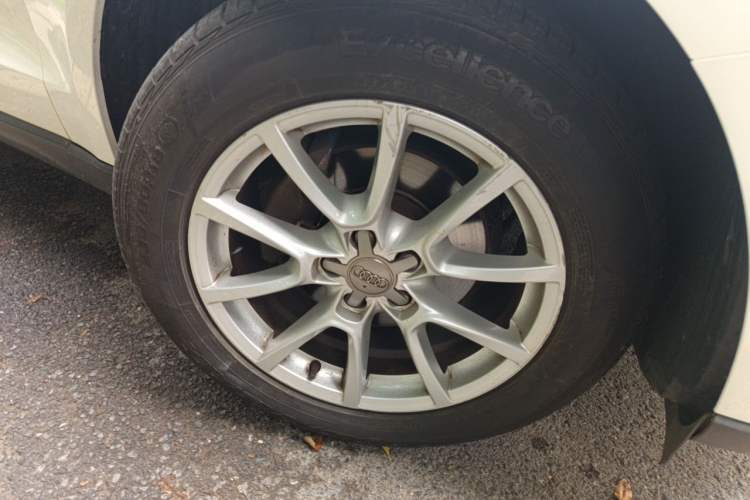 Used Audi Q5 2015 40 TFSI Trendy Edition Right Front Wheel Hub