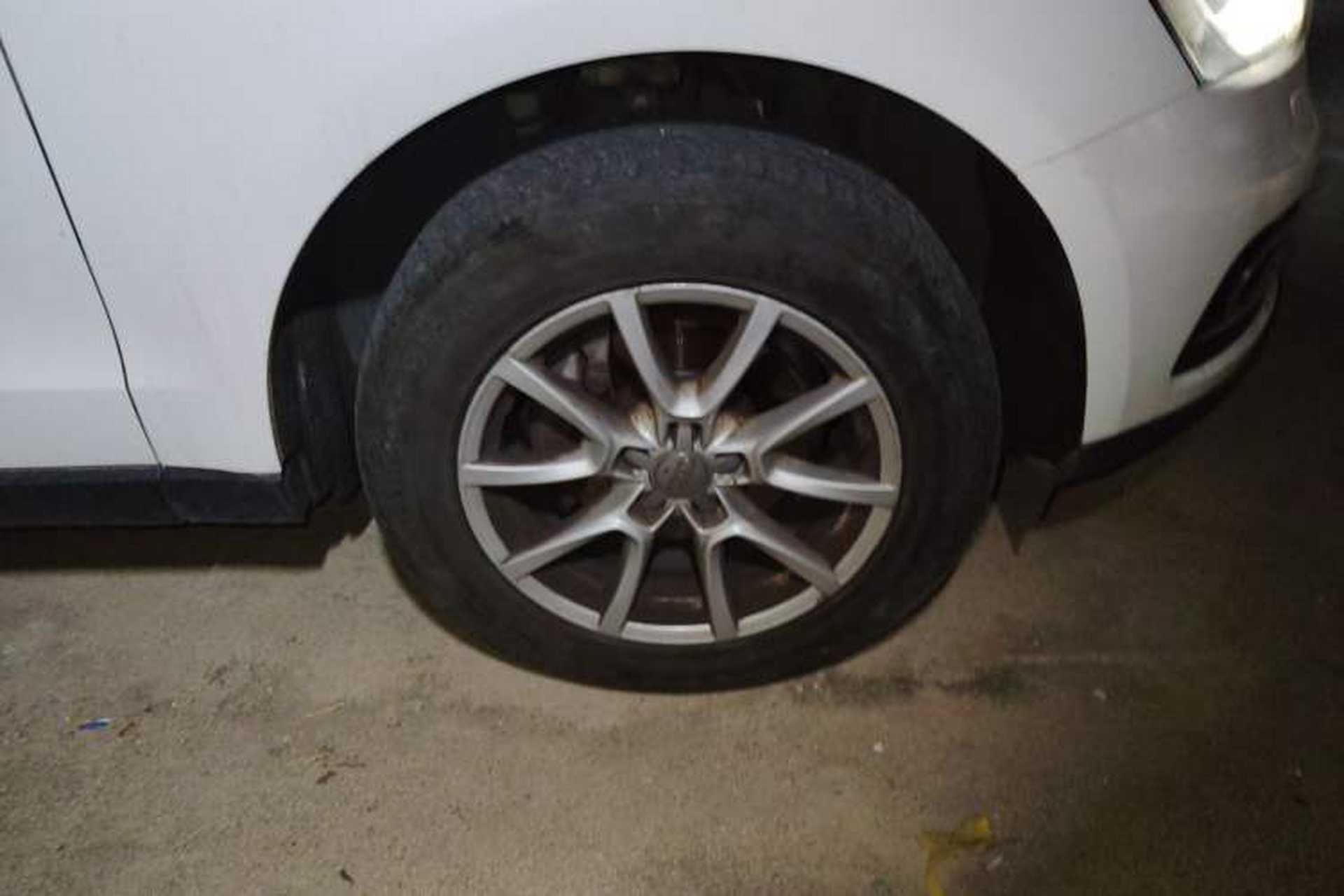 Used Audi Q5 2015 40 TFSI Trendy Edition Right Front Wheel Hub