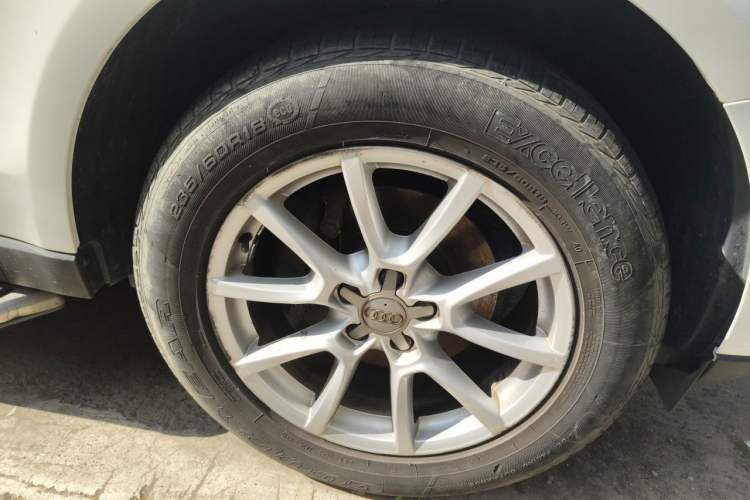 Used Audi Q5 2015 40 TFSI Trendy Edition Right Front Wheel Hub