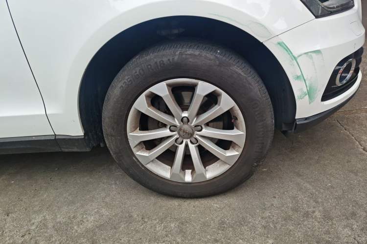 Used Audi Q5 2015 40 TFSI Technology Edition Right Front Wheel Hub