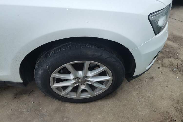 Used Audi Q5 2015 40 TFSI Trendy Edition Right Front Wheel Hub