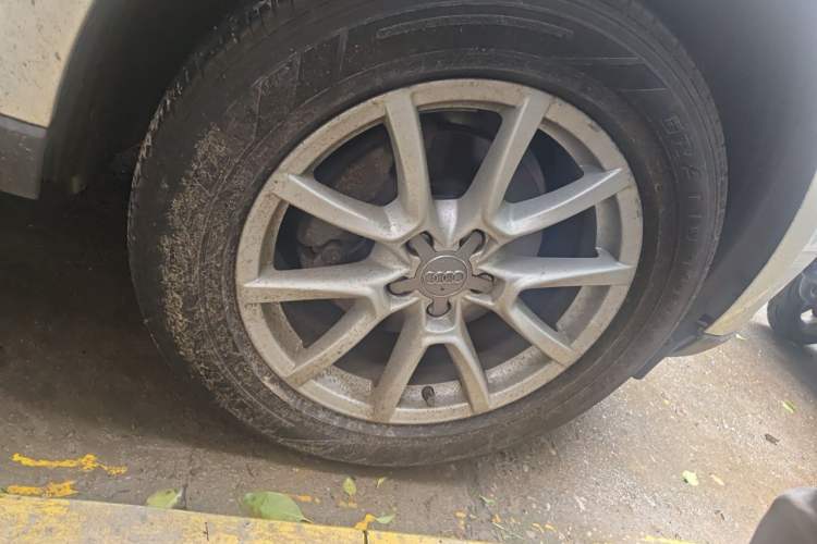 Used Audi Q5 2015 40 TFSI Trendy Edition Right Front Wheel Hub