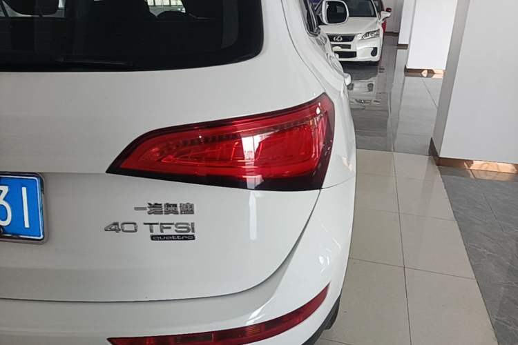 Used Audi Q5 2015 40 TFSI Technology Edition Right Rear Taillight