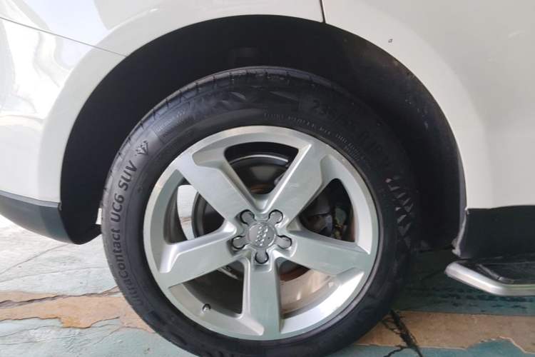 Used Audi Q5 2015 40 TFSI Comfort Model Right Rear Wheel Hub