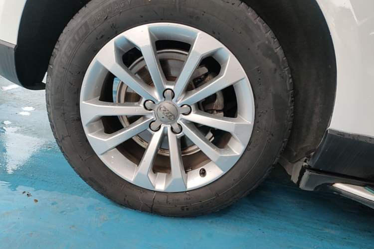 Used Audi Q5 2015 40 TFSI Technology Edition Right Rear Wheel Hub