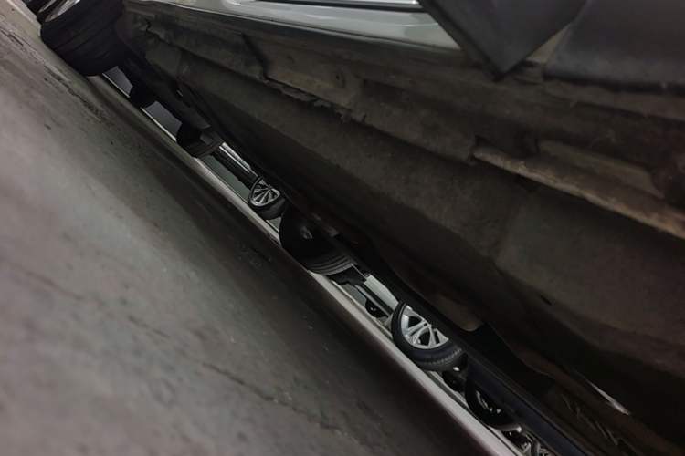 Used Audi Q5 2015 40 TFSI Technology Edition Right Side Sill