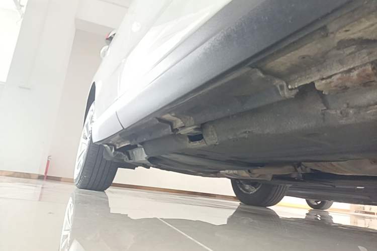 Used Audi Q5 2015 40 TFSI Technology Edition Right Side Sill