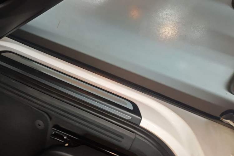 Used Audi Q5 2015 40 TFSI Technology Edition Right Side Sill