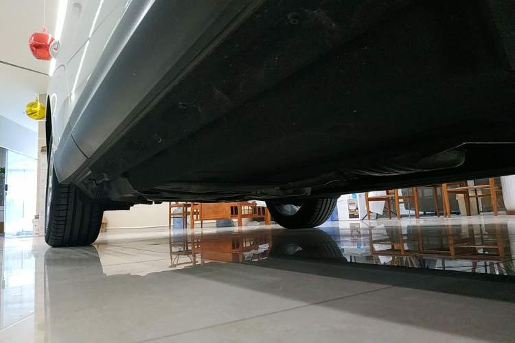 Used Audi Q5 2015 40 TFSI Comfort Model Right Side Sill