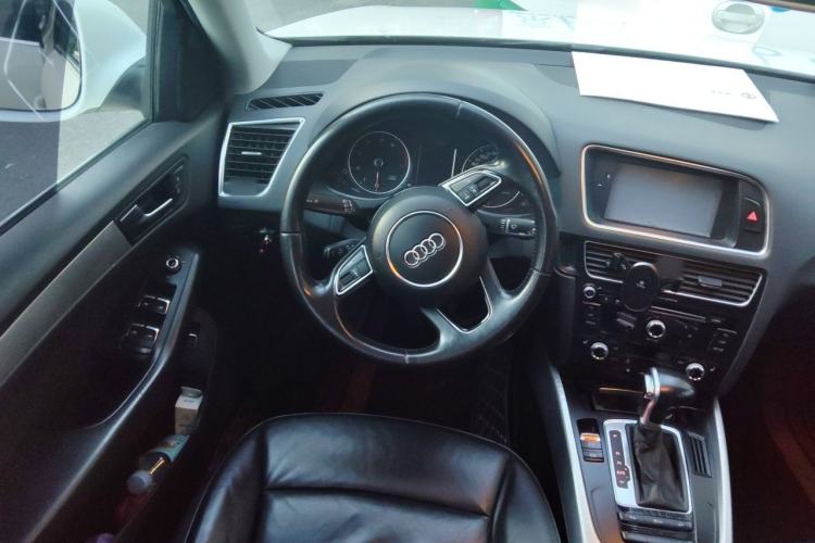 Used Audi Q5 2015 40 TFSI Technology Edition Steering Wheel