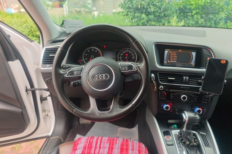 Used Audi Q5  Steering Wheel