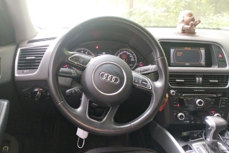 Used Audi Q5 2015 40 TFSI Technology Edition Steering Wheel