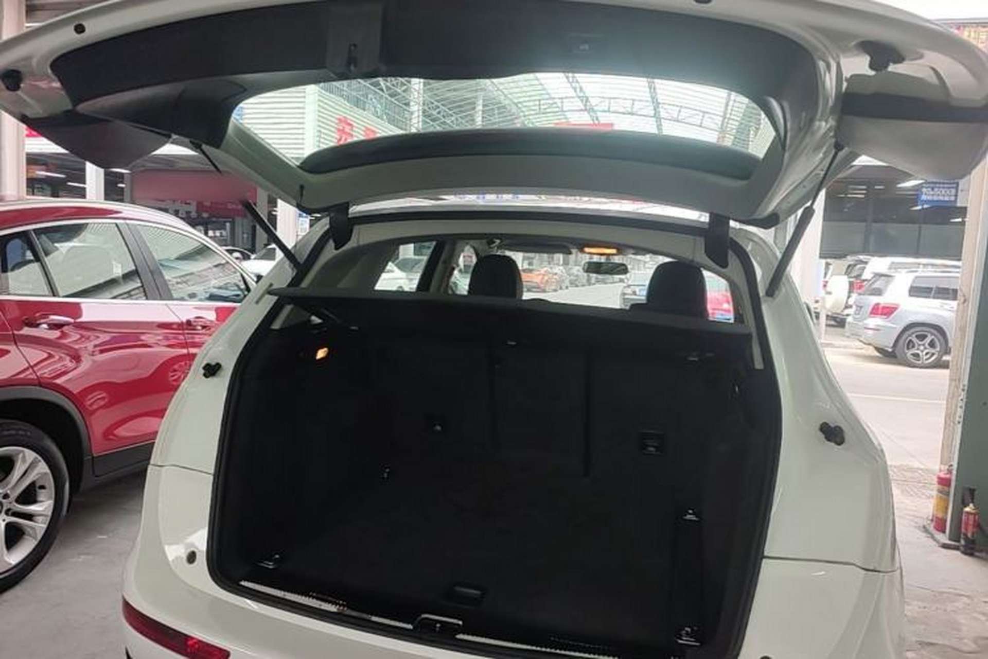 Used Audi Q5 2015 40 TFSI Technology Edition Trunk