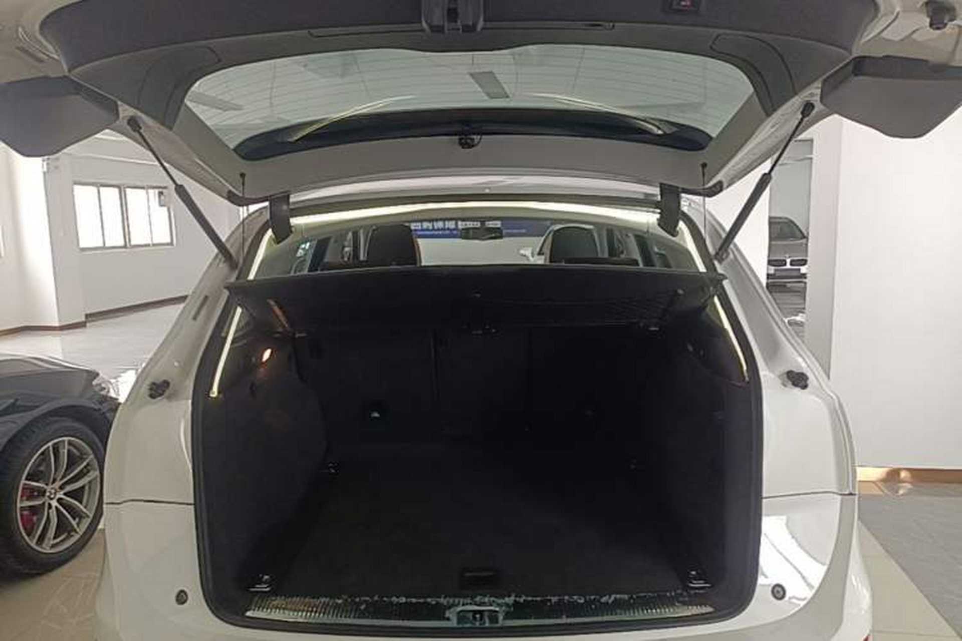 Used Audi Q5 2015 40 TFSI Technology Edition Trunk