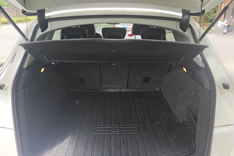 Used Audi Q5 2015 40 TFSI Technology Edition Trunk