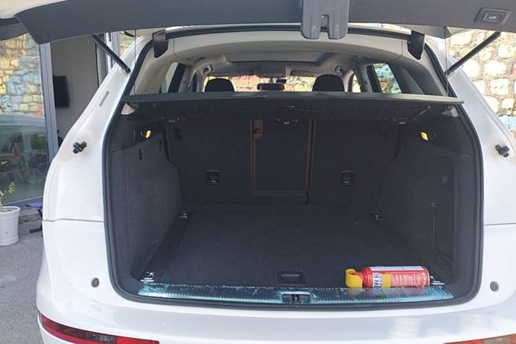 Used Audi Q5 2015 40 TFSI Technology Edition Trunk