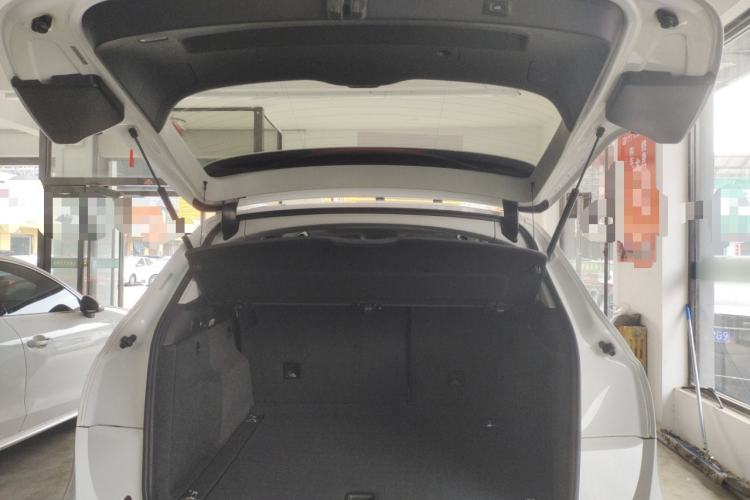 Used Audi Q5 2015 40 TFSI Trendy Edition Trunk