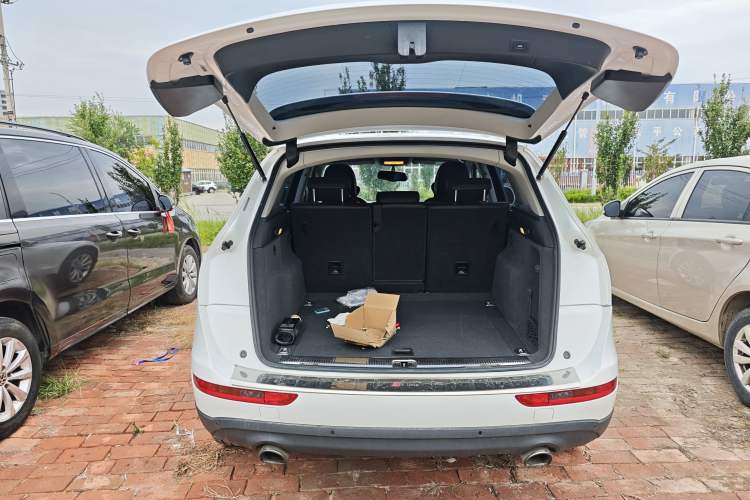 Used Audi Q5 2015 40 TFSI Technology Edition Trunk