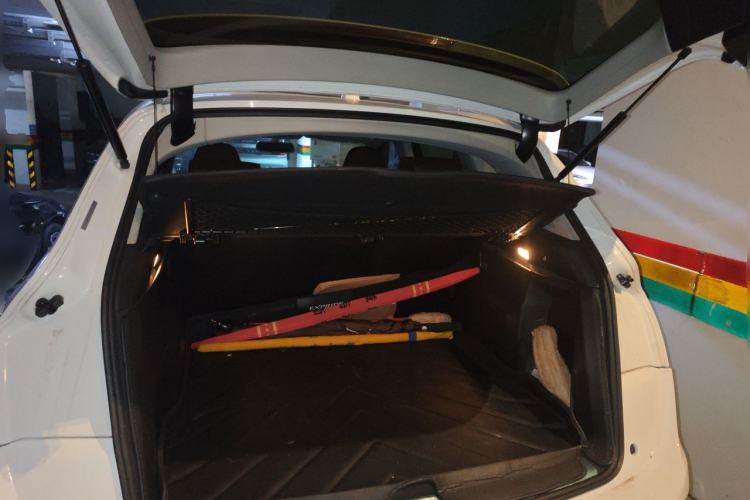 Used Audi Q5 2015 40 TFSI Comfort Model Trunk