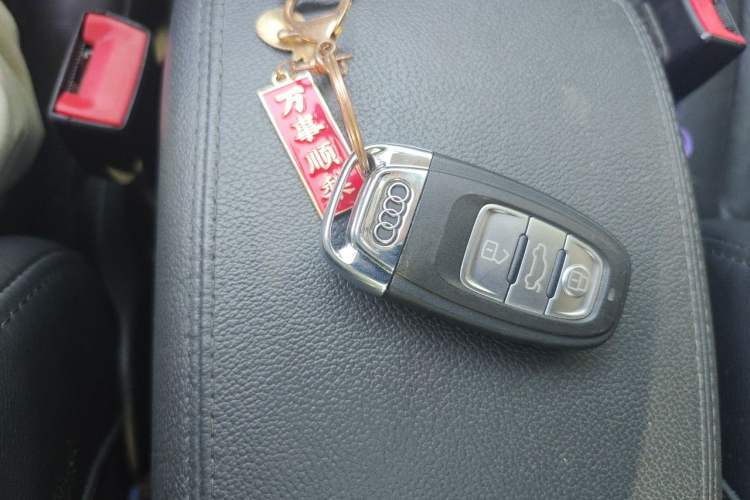 Used Audi Q5 2015 40 TFSI Technology Edition Vehicle Key