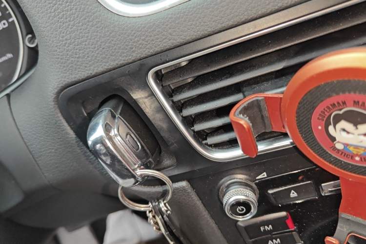 Used Audi Q5 2015 40 TFSI Technology Edition Vehicle Key