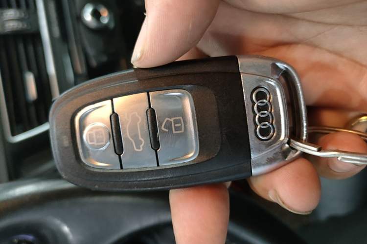 Used Audi Q5 2015 40 TFSI Technology Edition Vehicle Key
